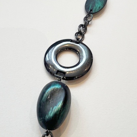 GROUP OF 4 NECKLACES - Picture 12 of 13